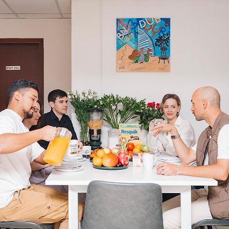 Berloga Capsule Jbr Hotel Dubai Luaran gambar