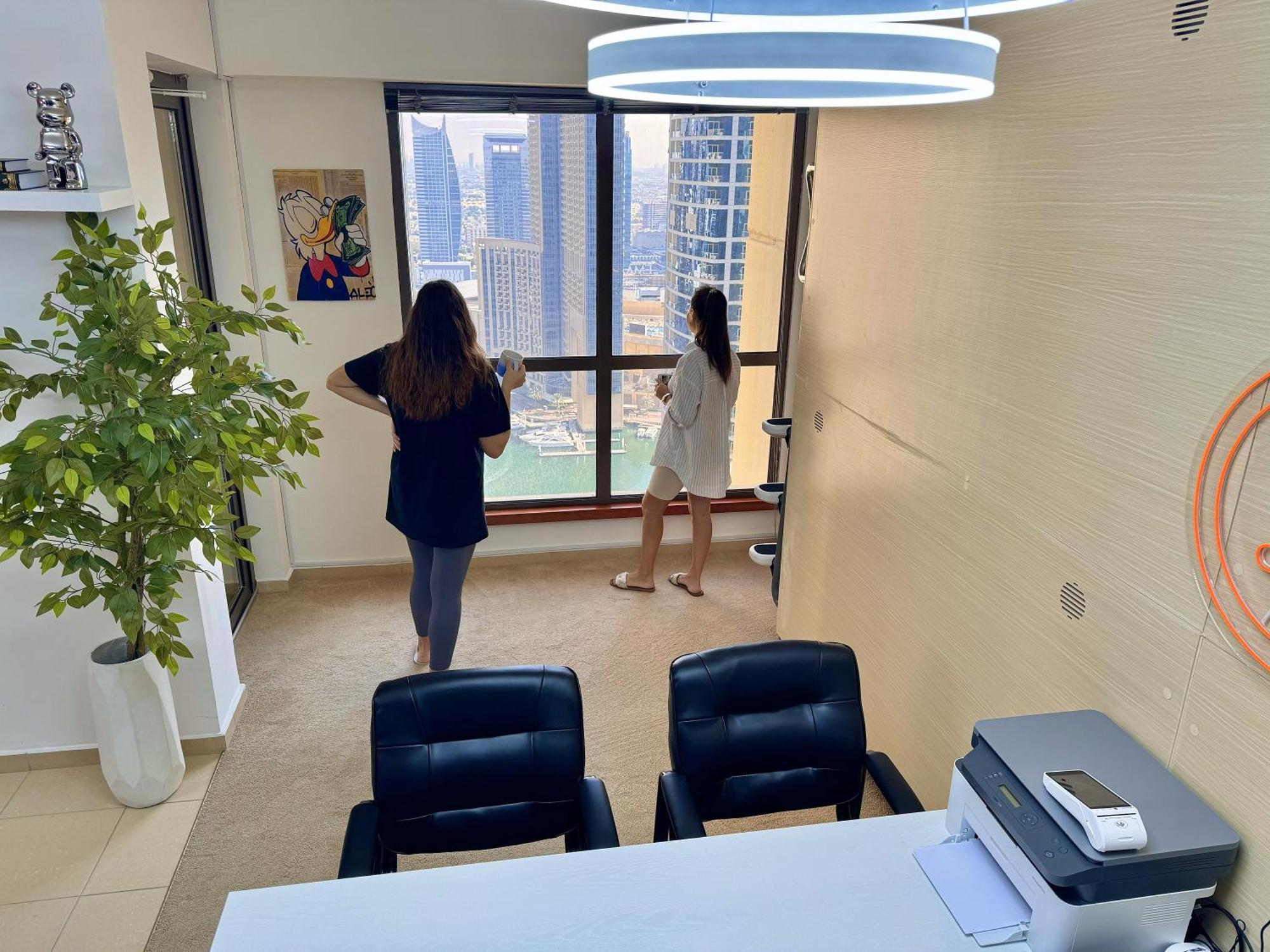Berloga Capsule Jbr Hotel Dubai Luaran gambar