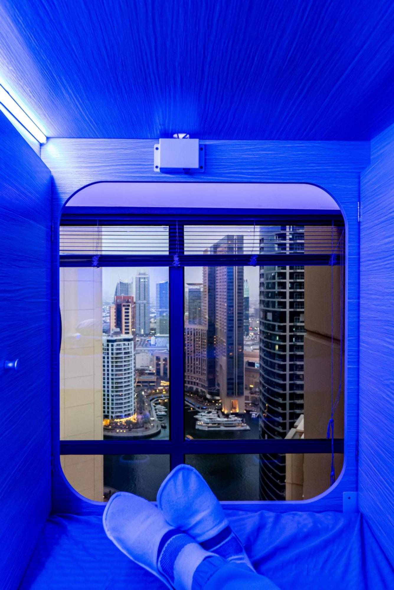 Berloga Capsule Jbr Hotel Dubai Luaran gambar