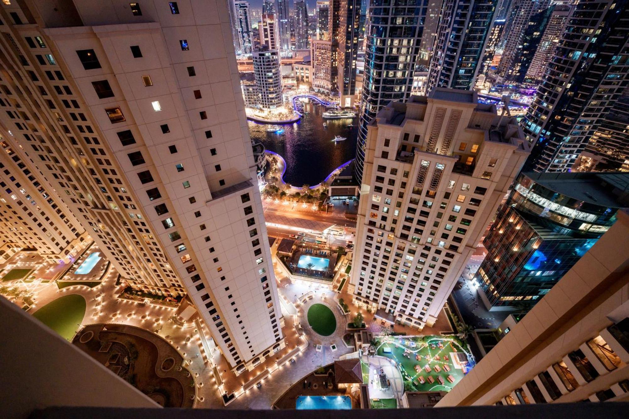 Berloga Capsule Jbr Hotel Dubai Luaran gambar