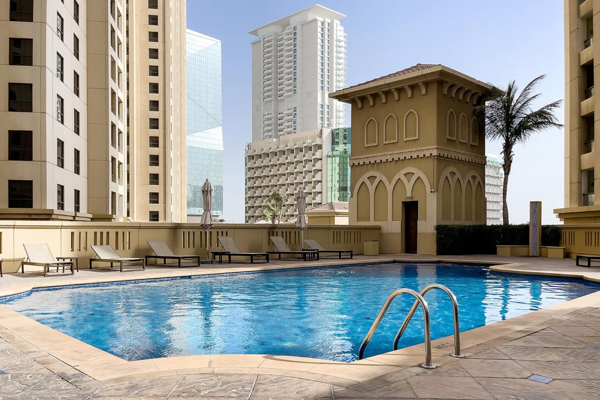 Berloga Capsule Jbr Hotel Dubai Luaran gambar