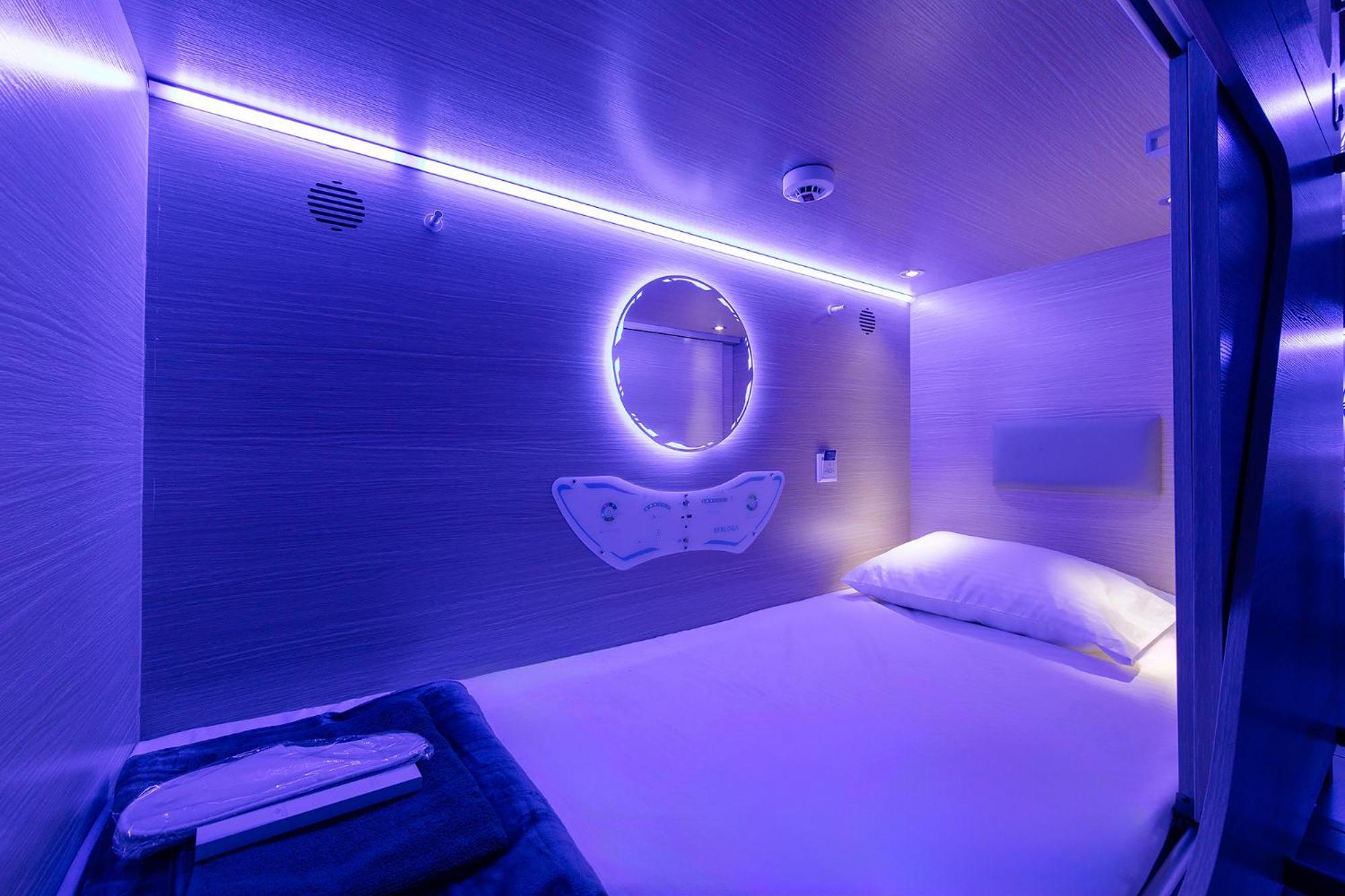Berloga Capsule Jbr Hotel Dubai Luaran gambar